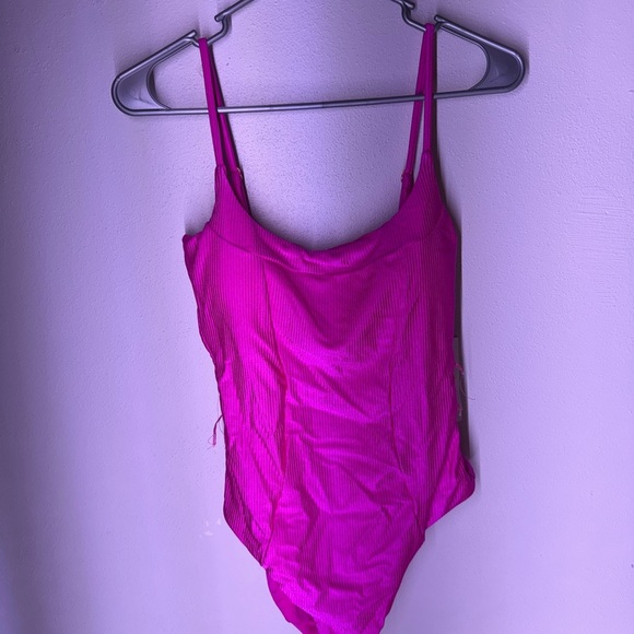 Becca Vibrant Pink One-Piece Swimsuit large - Picture 1 of 6